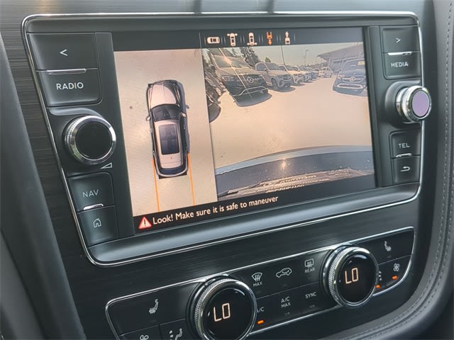 Thumbnail: 2019 Bentley Bentayga - 34