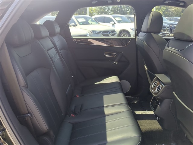 Thumbnail: 2019 Bentley Bentayga - 29