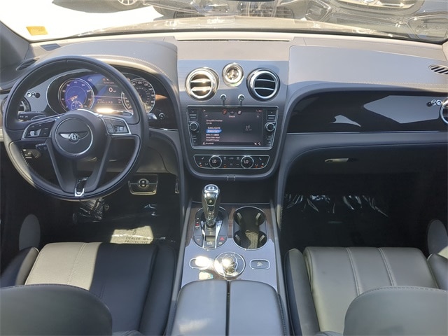 Thumbnail: 2019 Bentley Bentayga - 10
