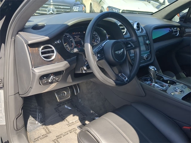 Thumbnail: 2019 Bentley Bentayga - 2