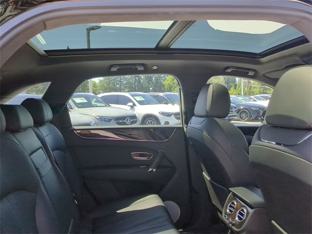 Thumbnail: 2019 Bentley Bentayga - 30
