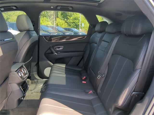 Thumbnail: 2019 Bentley Bentayga - 28