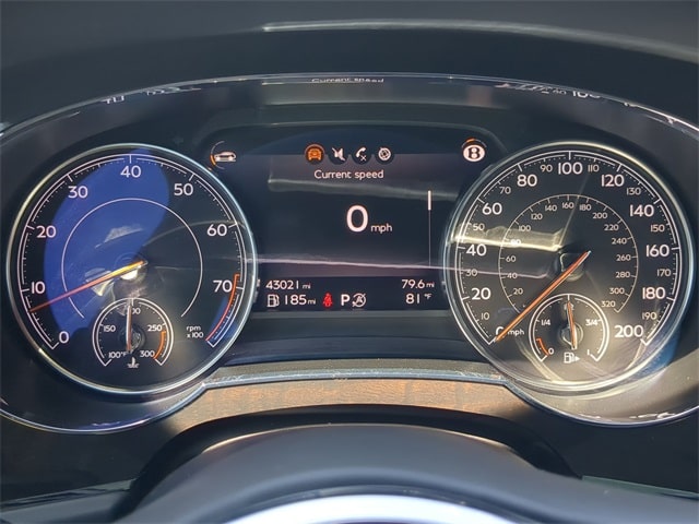 Thumbnail: 2019 Bentley Bentayga - 36