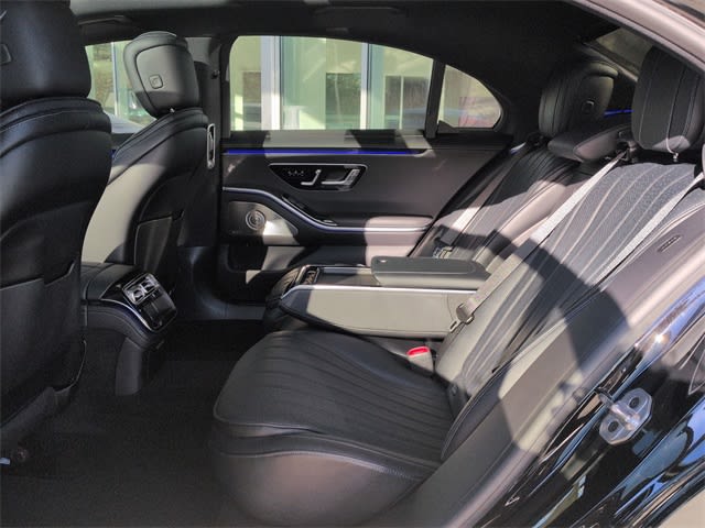 Thumbnail: 2026 Mercedes-Benz S-Class - 21