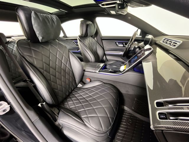 Thumbnail: 2024 Mercedes-Benz S-Class - 12