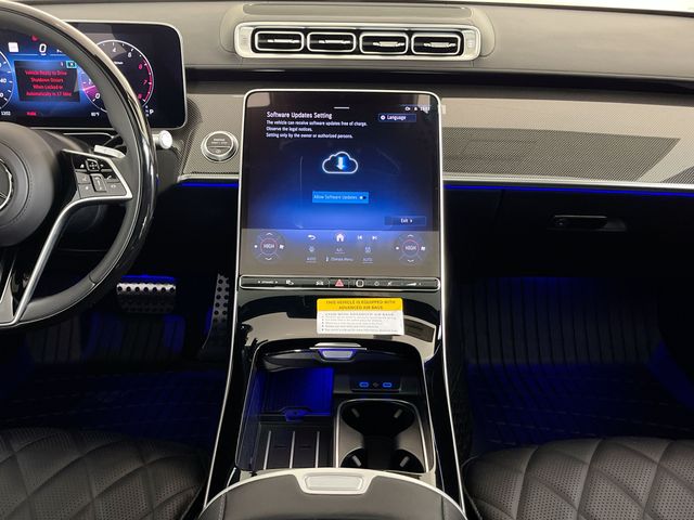 Thumbnail: 2024 Mercedes-Benz S-Class - 15