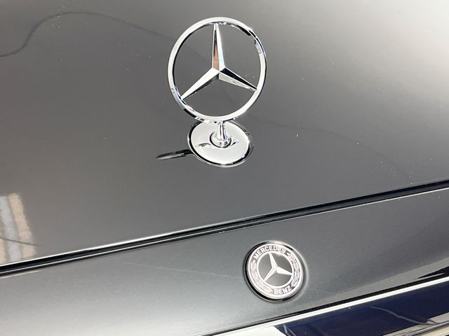 Thumbnail: 2024 Mercedes-Benz S-Class - 7