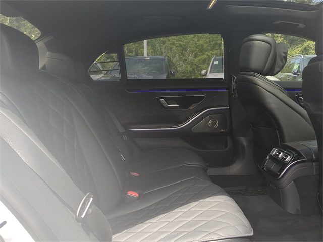 Thumbnail: 2025 Mercedes-Benz S-Class - 27