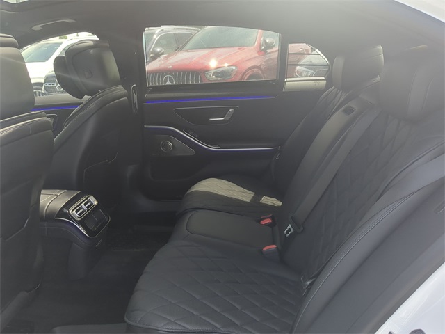 Thumbnail: 2025 Mercedes-Benz S-Class - 26