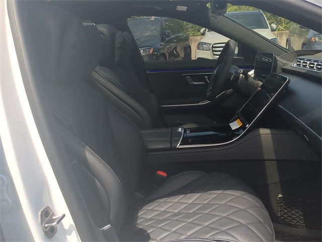 Thumbnail: 2025 Mercedes-Benz S-Class - 12