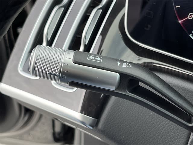 Thumbnail: 2024 Mercedes-Benz S-Class - 35