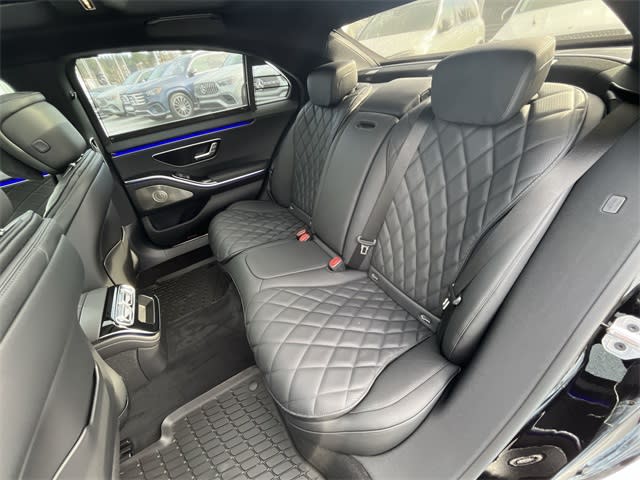 Thumbnail: 2024 Mercedes-Benz S-Class - 30