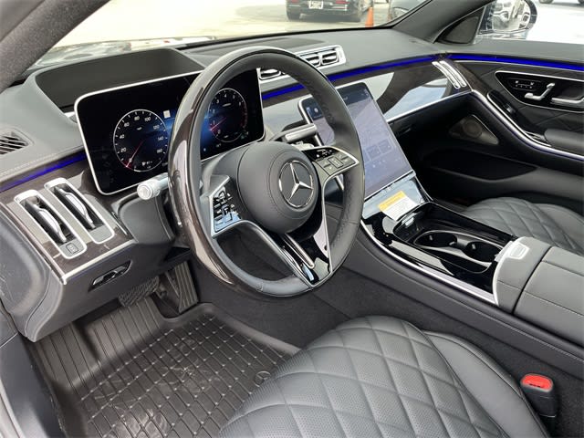 Thumbnail: 2024 Mercedes-Benz S-Class - 2