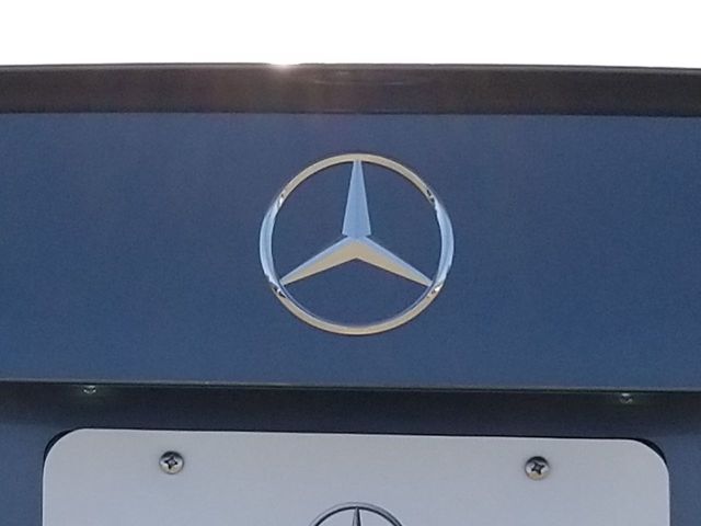 Thumbnail: 2022 Mercedes-Benz C-Class - 7