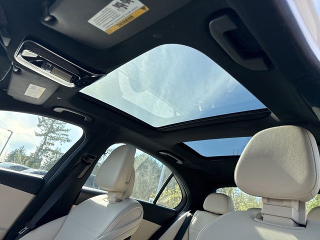 Thumbnail: 2024 Mercedes-Benz C-Class - 15