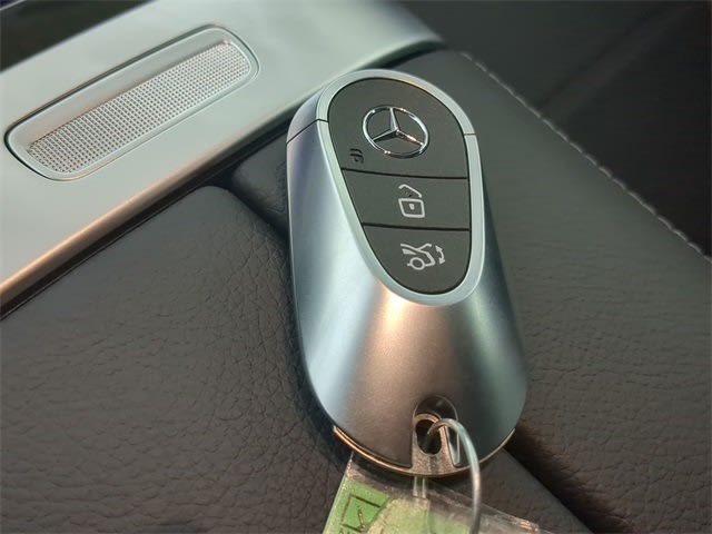 Thumbnail: 2025 Mercedes-Benz C-Class - 18