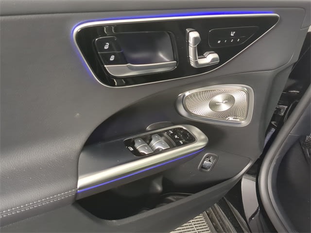 Thumbnail: 2025 Mercedes-Benz C-Class - 25