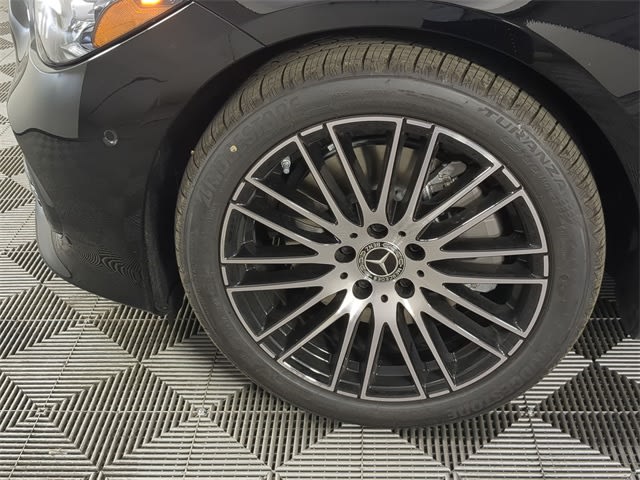 Thumbnail: 2025 Mercedes-Benz C-Class - 6