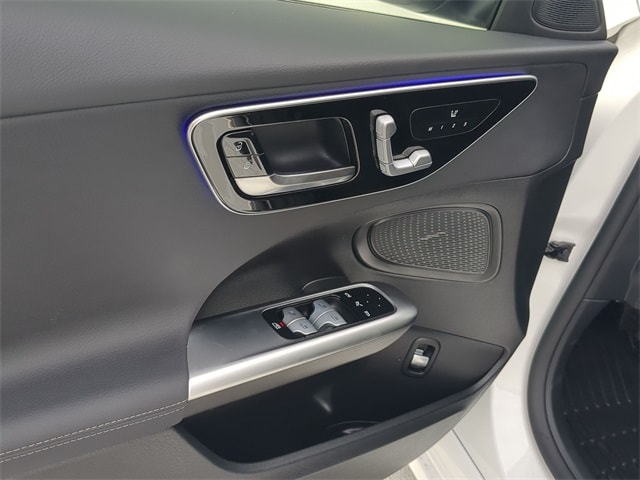 Thumbnail: 2025 Mercedes-Benz C-Class - 24