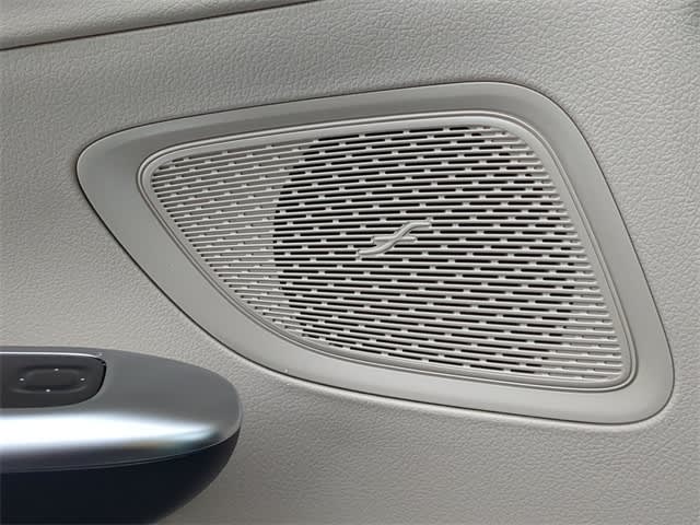 Thumbnail: 2025 Mercedes-Benz C-Class - 20