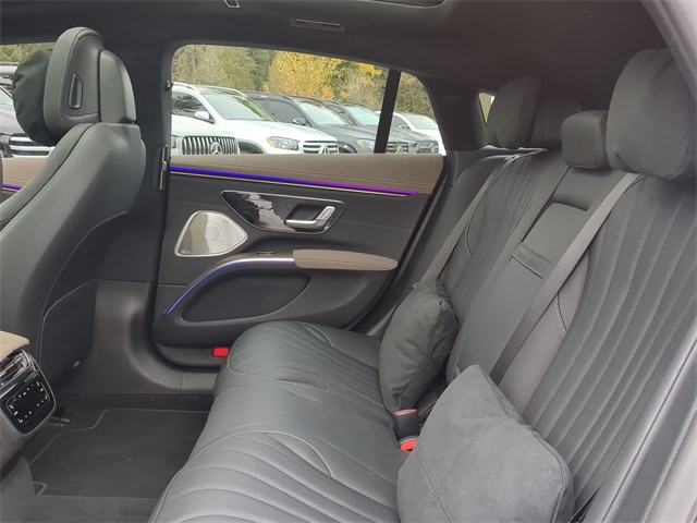 Thumbnail: 2023 Mercedes-Benz EQS - 26