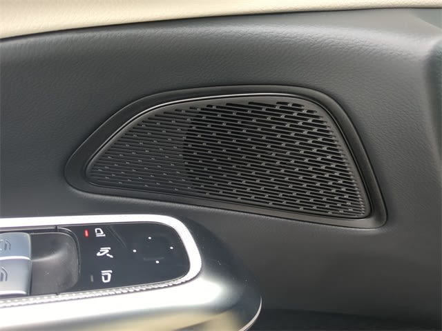 Thumbnail: 2025 Mercedes-Benz E-Class - 36