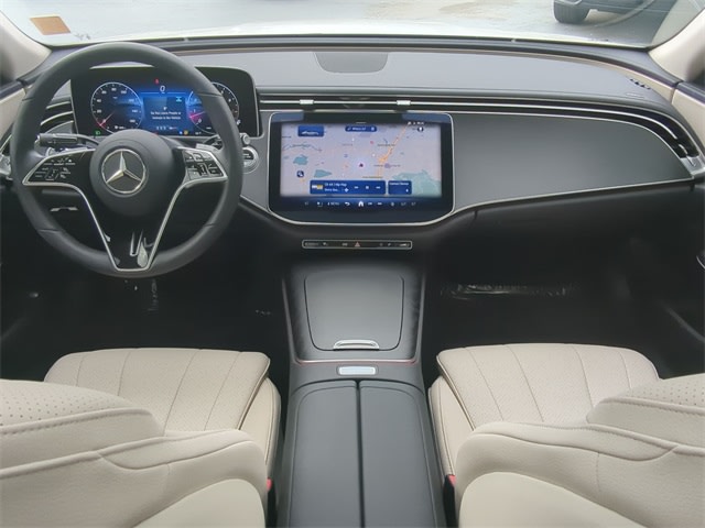 Thumbnail: 2025 Mercedes-Benz E-Class - 10