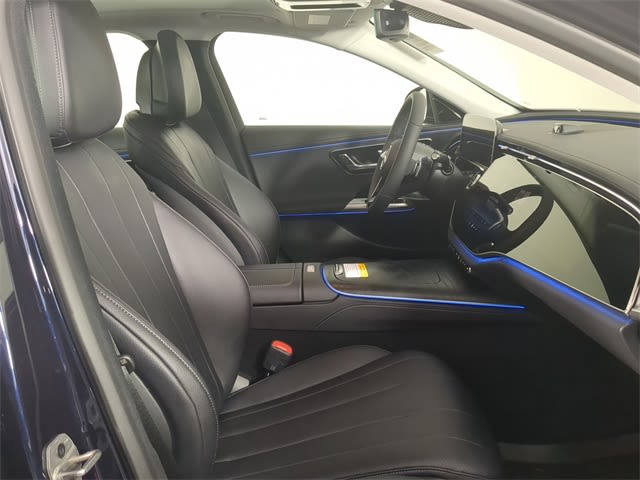 Thumbnail: 2026 Mercedes-Benz E-Class - 12