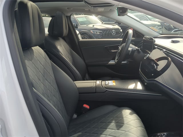 Thumbnail: 2024 Mercedes-Benz E-Class - 12