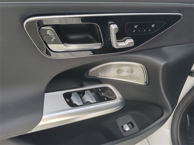 Thumbnail: 2024 Mercedes-Benz E-Class - 25