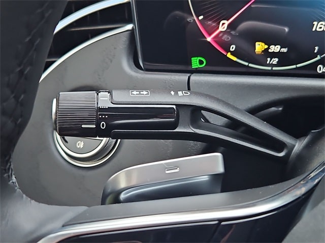 Thumbnail: 2026 Mercedes-Benz E-Class - 32