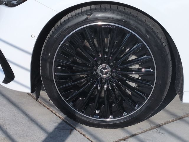 Thumbnail: 2026 Mercedes-Benz E-Class - 4