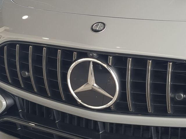 Thumbnail: 2025 Mercedes-Benz SL-Class - 4