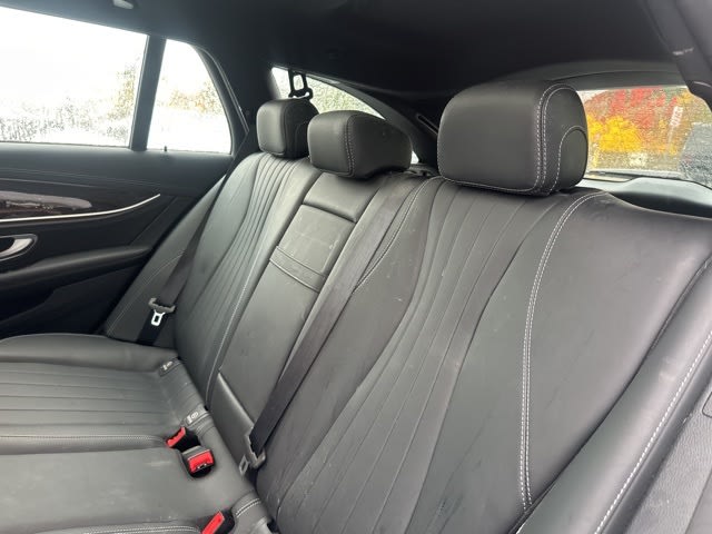 Thumbnail: 2022 Mercedes-Benz E-Class - 15