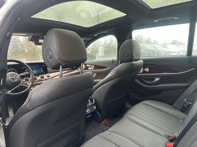 Thumbnail: 2022 Mercedes-Benz E-Class - 8