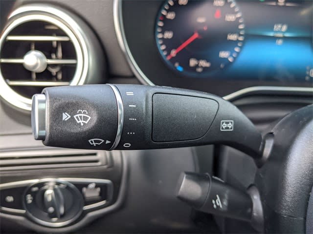 Thumbnail: 2022 Mercedes-Benz GLC - 40