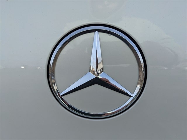 Thumbnail: 2022 Mercedes-Benz GLC - 32