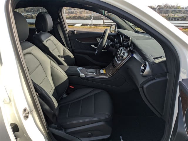 Thumbnail: 2022 Mercedes-Benz GLC - 12