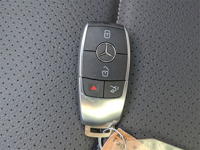 Thumbnail: 2022 Mercedes-Benz GLC - 19