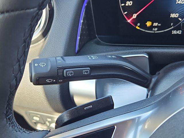 Thumbnail: 2025 Mercedes-Benz GLB - 33