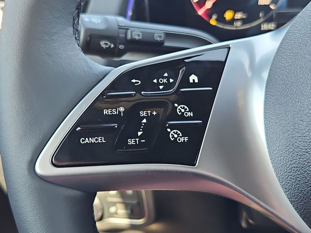 Thumbnail: 2025 Mercedes-Benz GLB - 30