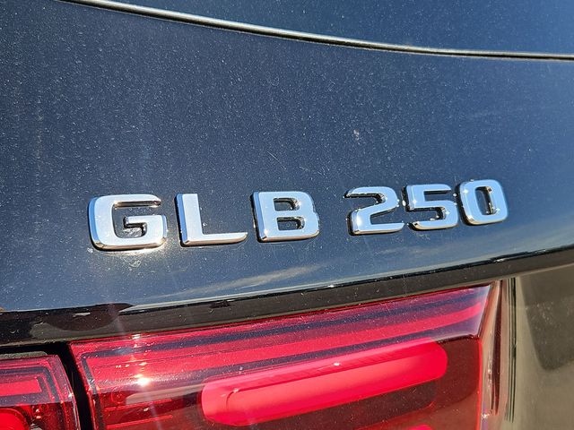 Thumbnail: 2025 Mercedes-Benz GLB - 26