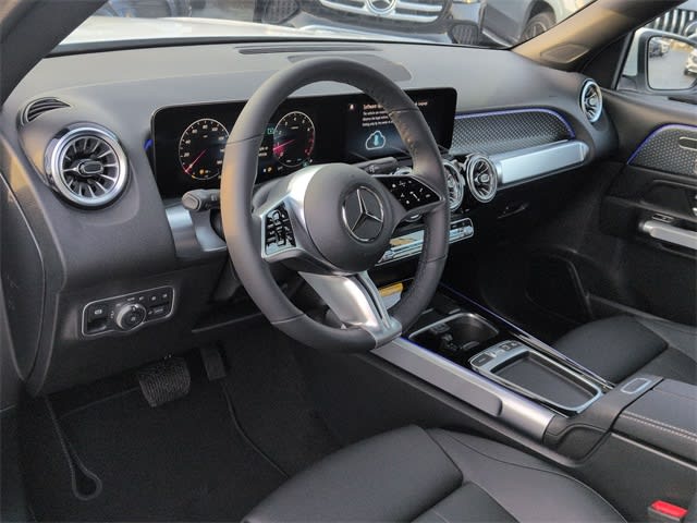 Thumbnail: 2026 Mercedes-Benz GLB - 2