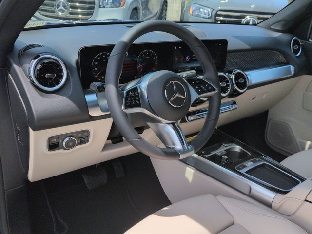 Thumbnail: 2026 Mercedes-Benz GLB - 2