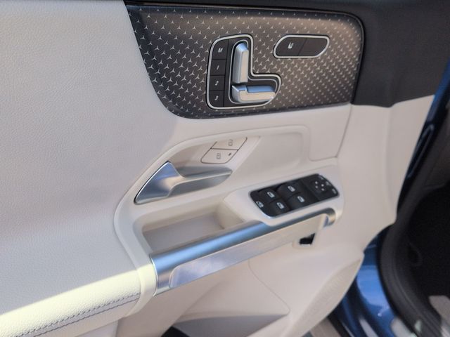 Thumbnail: 2026 Mercedes-Benz GLB - 27