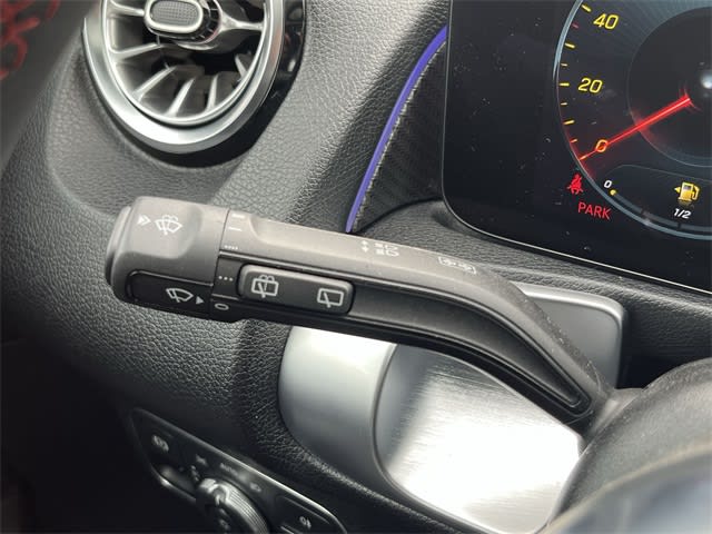 Thumbnail: 2023 Mercedes-Benz GLB - 38