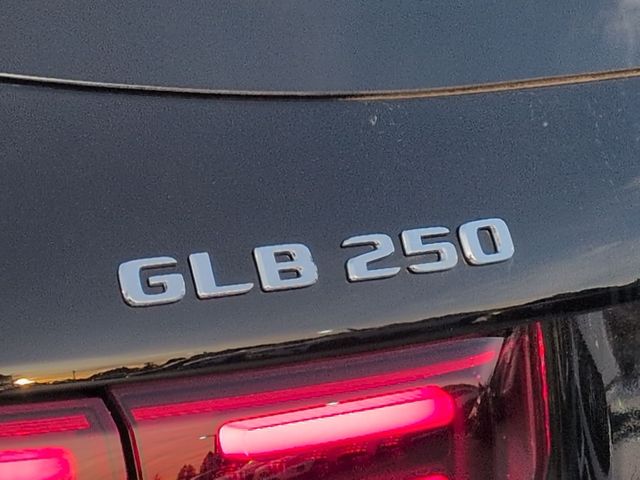 Thumbnail: 2026 Mercedes-Benz GLB - 27
