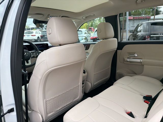 Thumbnail: 2023 Mercedes-Benz GLB - 7