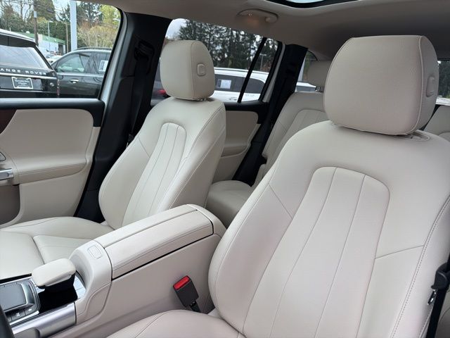 Thumbnail: 2023 Mercedes-Benz GLB - 6