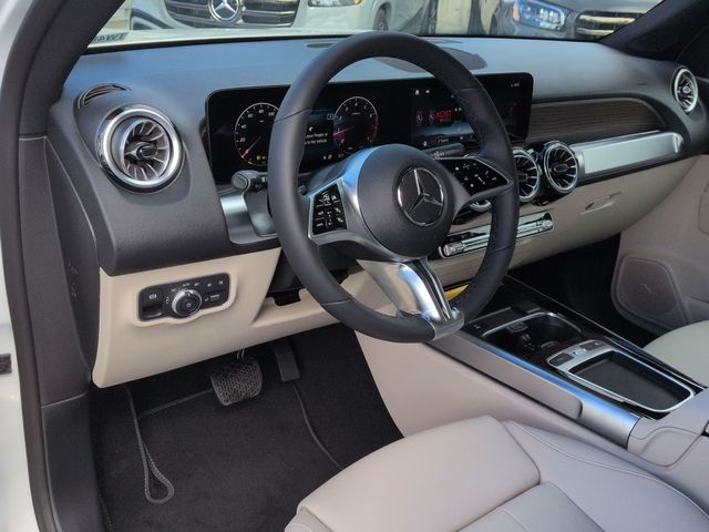 Thumbnail: 2026 Mercedes-Benz GLB - 2